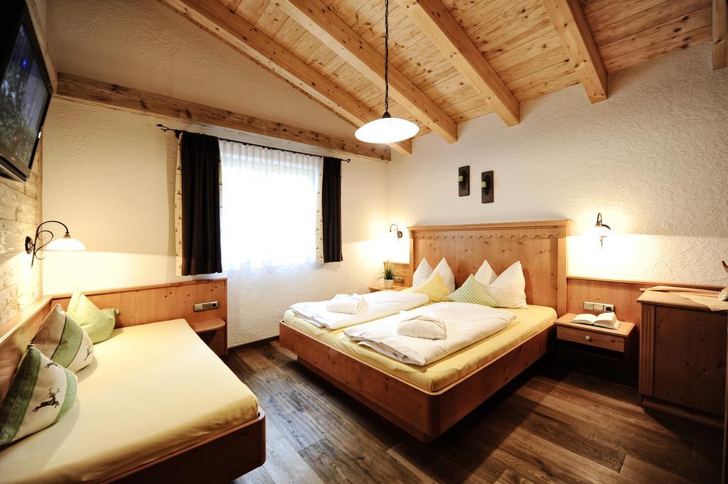 Luxury Chalets Wiesenruh Bichlbach Exterior foto